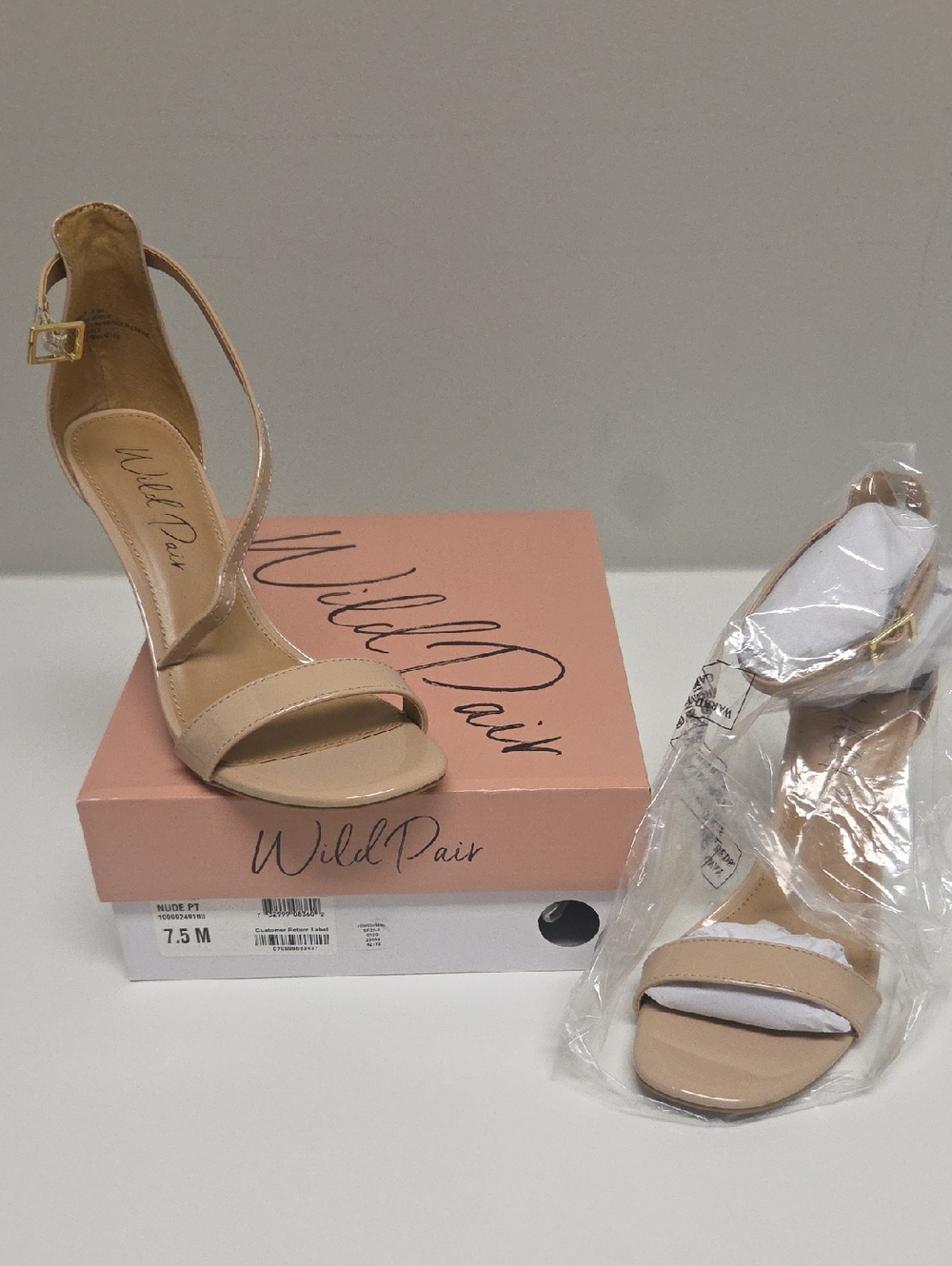 NWT Wild Pair Beige/Nude Ankle-Strap Heeled Sandals 7.5